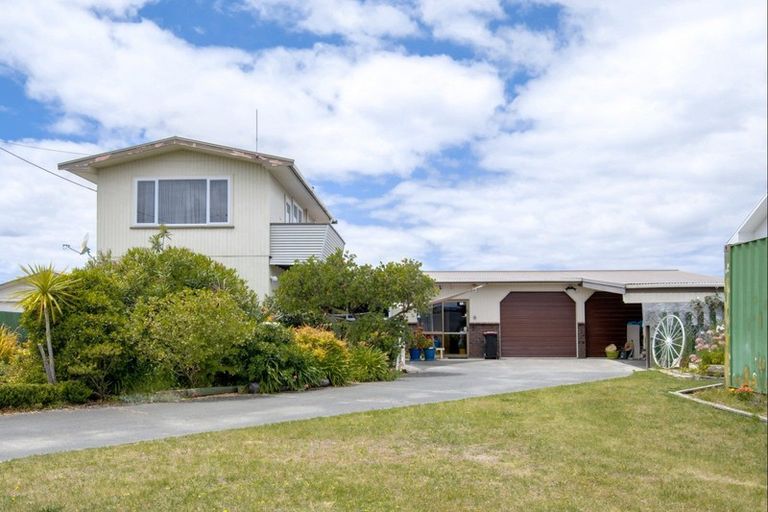 Photo of property in 70 Rogers Road, Bay View, Napier, 4104