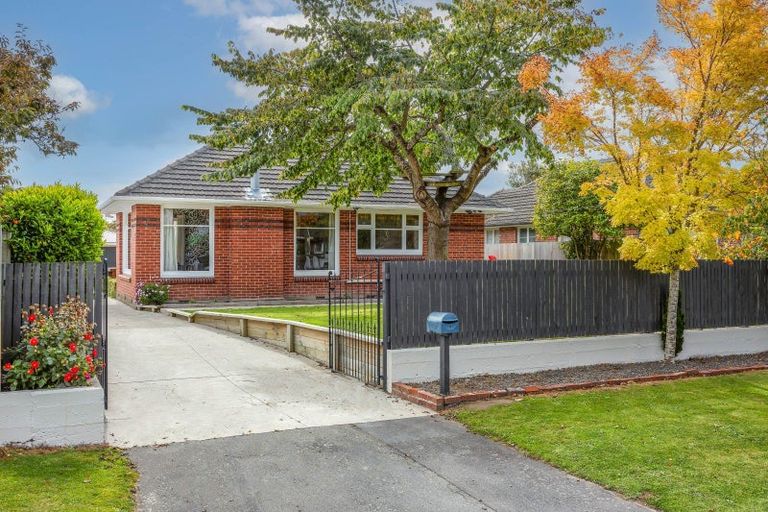 Photo of property in 3 Roslyn Avenue, Mairehau, Christchurch, 8052