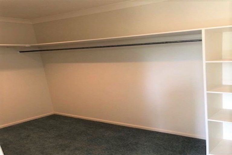 Photo of property in 20 Quadrant Heights, Paraparaumu, 5032