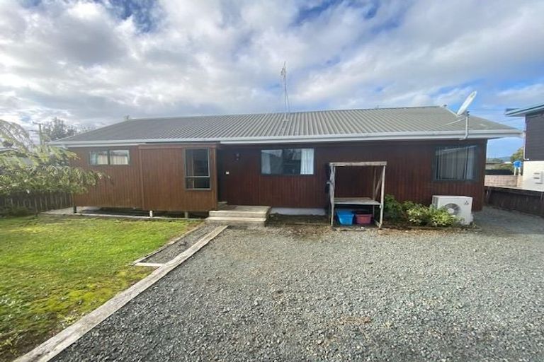 Photo of property in 75 One Tree Point Road, One Tree Point, 0118