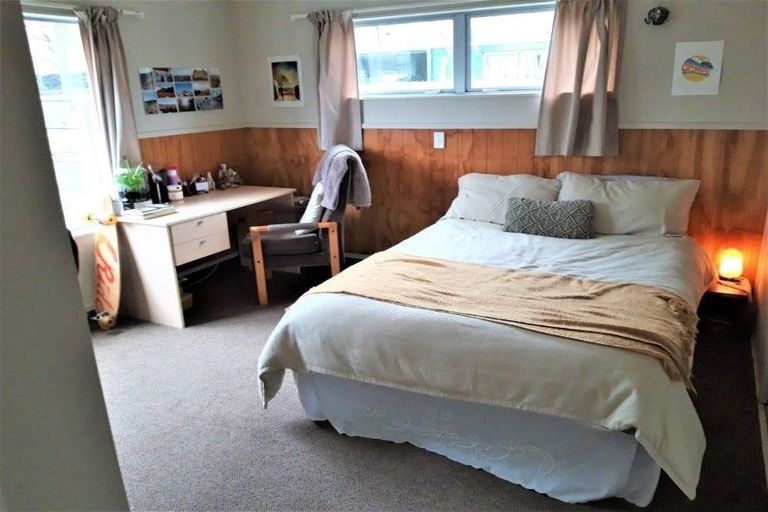 Photo of property in 27b Newnham Terrace, Upper Riccarton, Christchurch, 8041