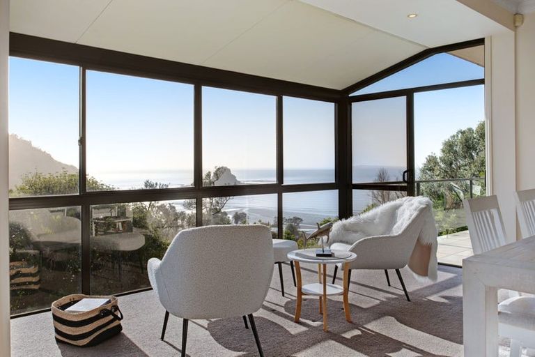 Photo of property in 1050 Hibiscus Coast Highway, Waiwera, Orewa, 0994