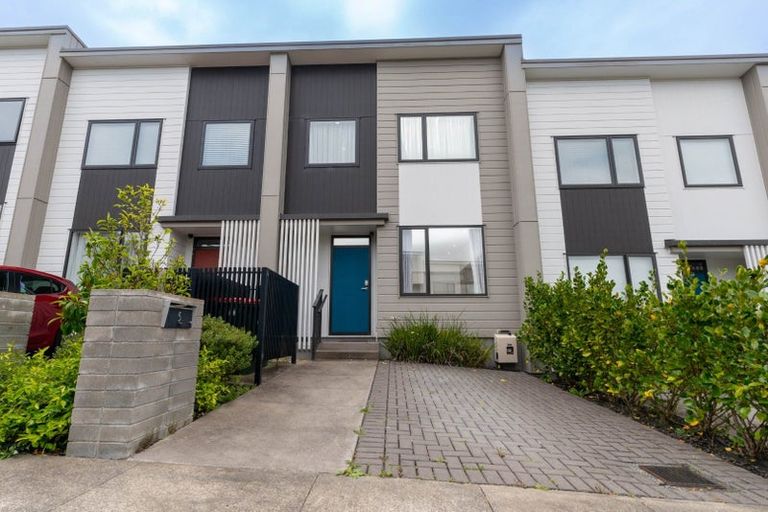 Photo of property in 5 Pukewhero Rise, Westgate, Auckland, 0614