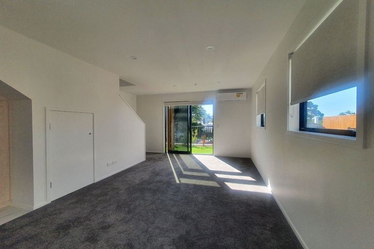 Photo of property in 1/41 Kervil Avenue, Te Atatu Peninsula, Auckland, 0610