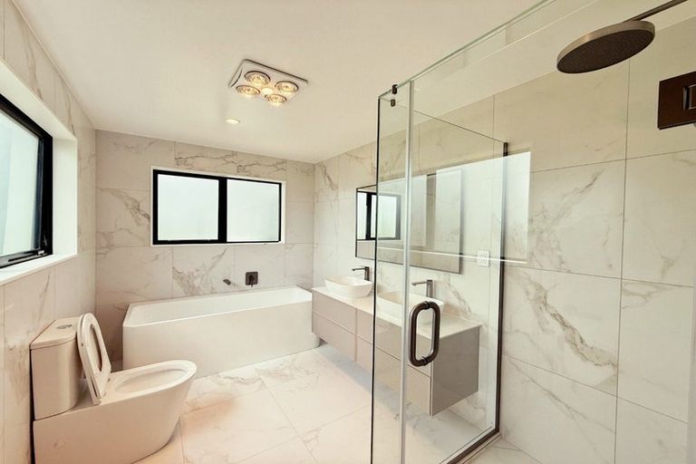 Photo of property in 2 Kobe Street, Karaka, 2580