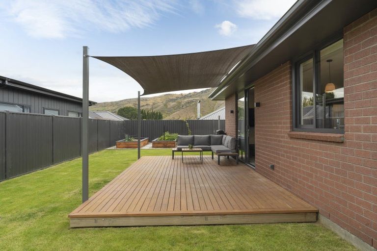 Photo of property in 5 Travertine Street, Cromwell, 9310