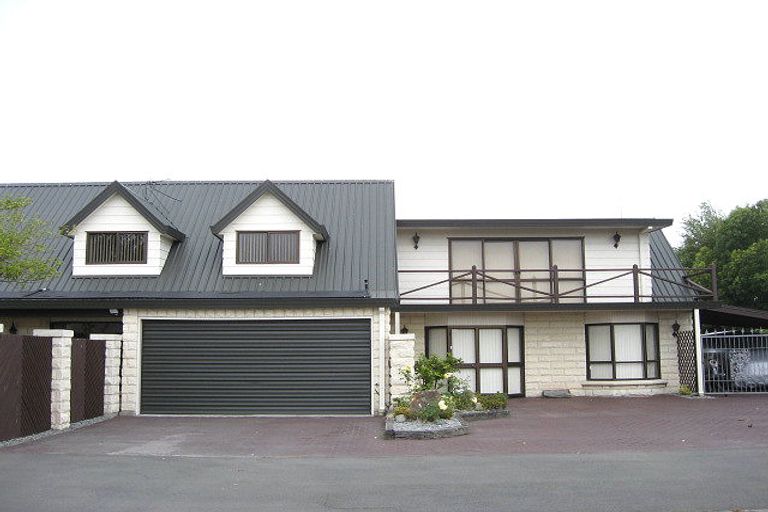 Photo of property in 3 Forest Park Place, Parklands, Christchurch, 8083