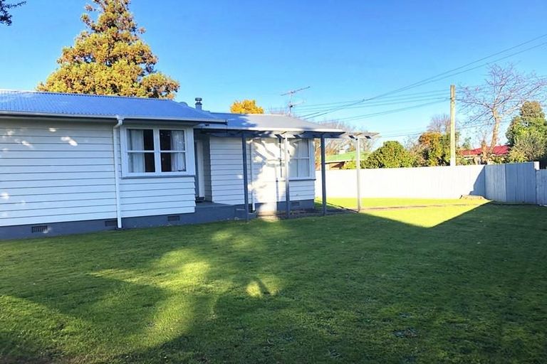 Photo of property in 1 Viola Place, Papakura, 2110