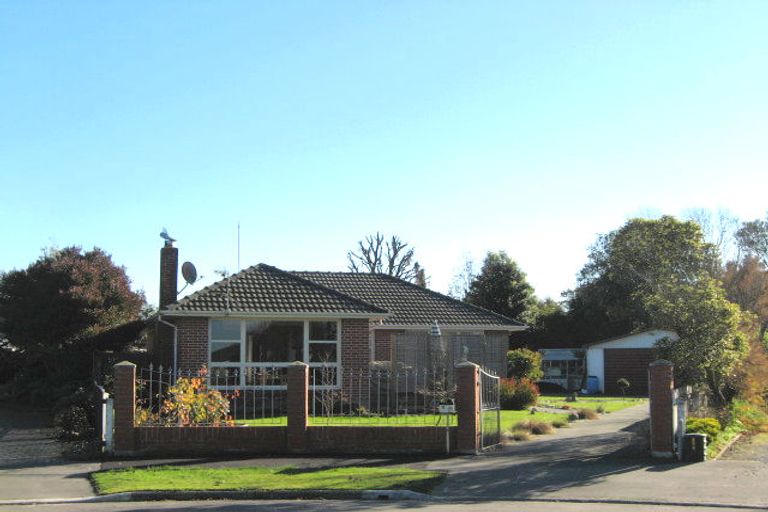 Photo of property in 9 Grigg Place, Hillmorton, Christchurch, 8025