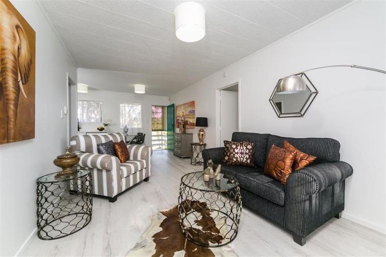 Photo of property in 11/66 Astley Avenue, New Lynn, Auckland, 0600