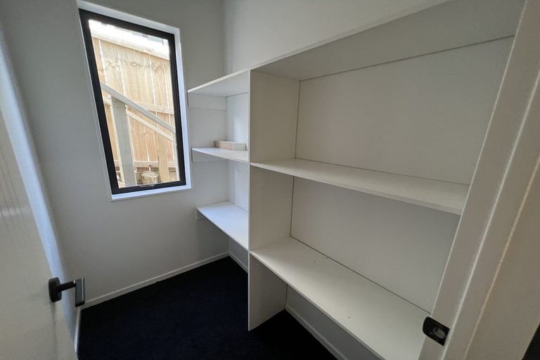 Photo of property in 38a Mcwhirters Farm Lane, Massey, Auckland, 0614