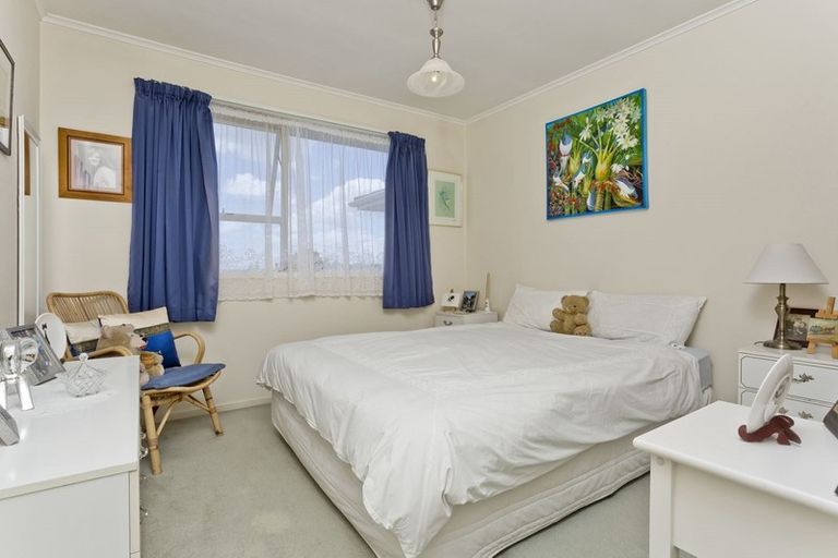 Photo of property in 3 Intrepid Place, Torbay, Auckland, 0630