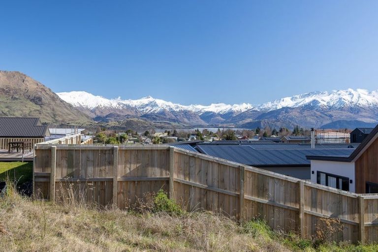 Photo of property in 211 Aubrey Road, Wanaka, 9305