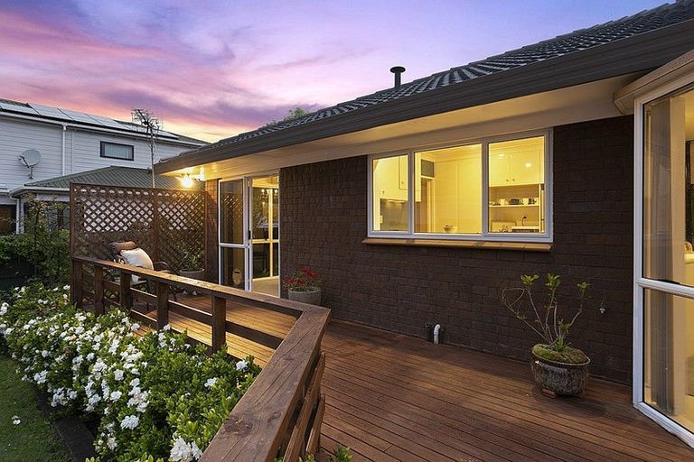 Photo of property in 14 Wiseley Road, Hobsonville, Auckland, 0618