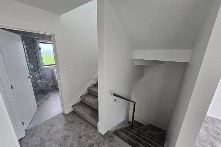 Photo of property in 28 Alberta Street, Point Chevalier, Auckland, 1022