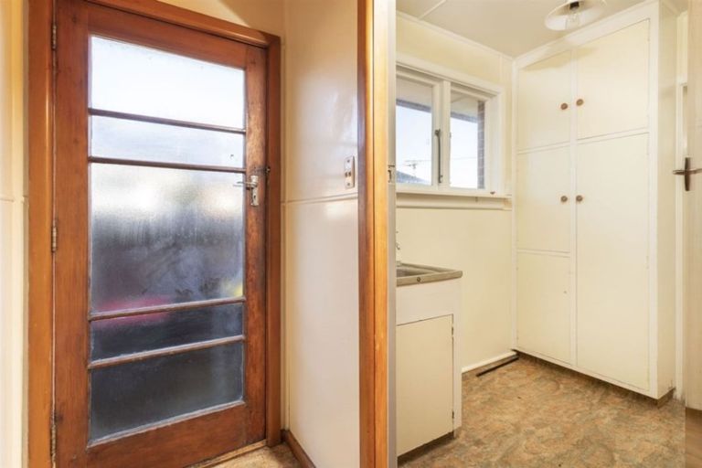 Photo of property in 3 Cromer Place, New Brighton, Christchurch, 8062