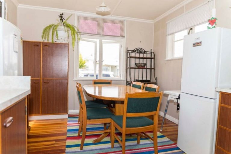 Photo of property in 71 Gordon Street, Dannevirke, 4930