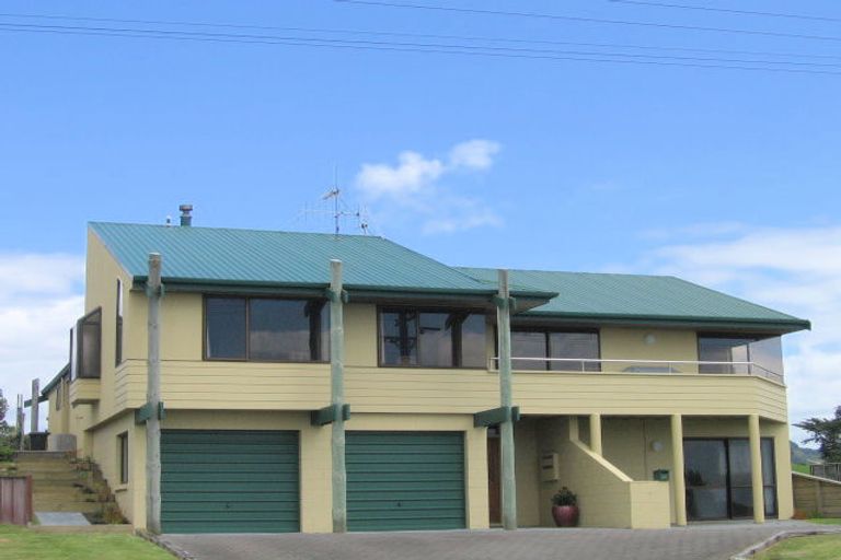 Photo of property in 144 Seaforth Road, Waihi Beach, 3611