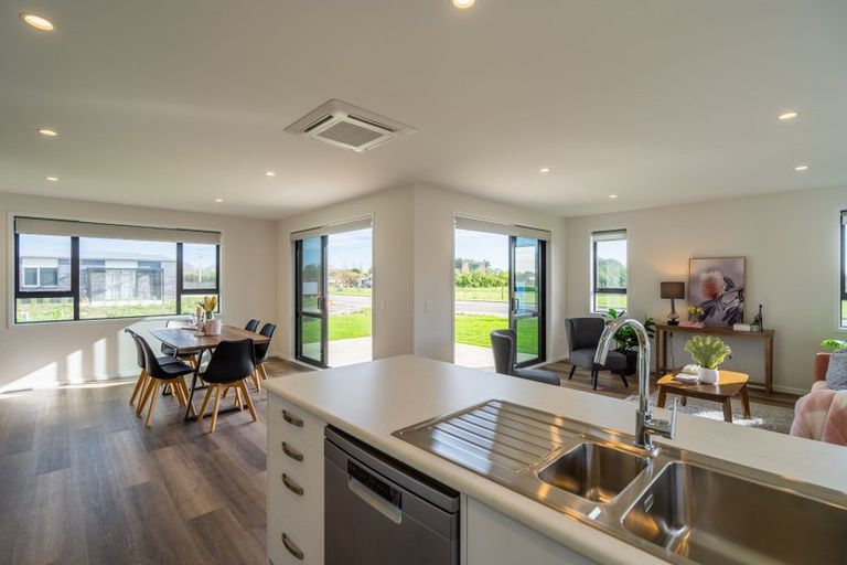 Photo of property in 239 Rangiuru Road, Otaki, 5512
