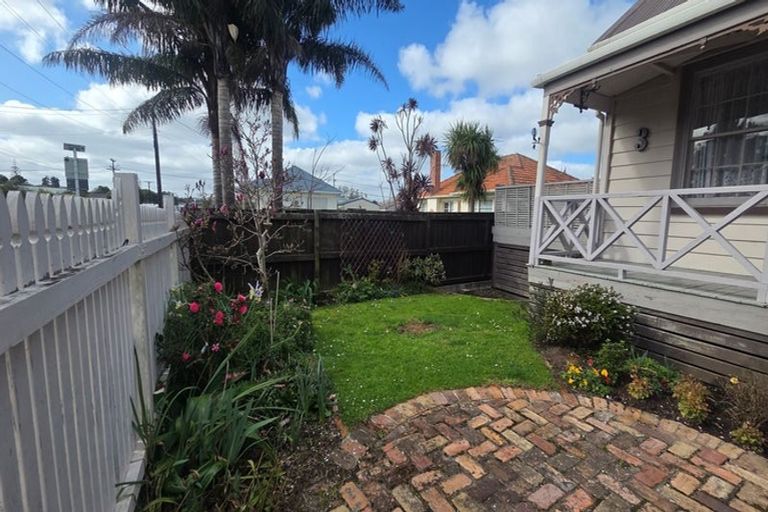 Photo of property in 3 Tirarau Street, Dargaville, 0310