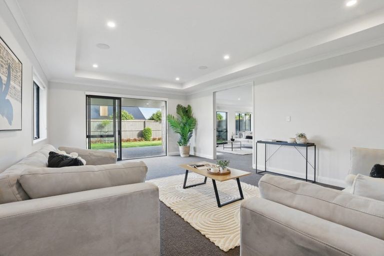 Photo of property in 18 Silver Peaks Drive, West Melton, 7618