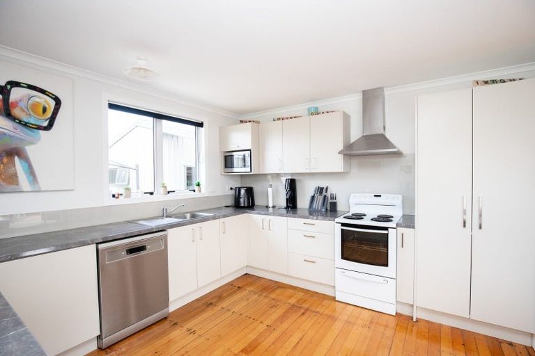 Photo of property in 9 Ponui Avenue, Kerepehi, Paeroa, 3671