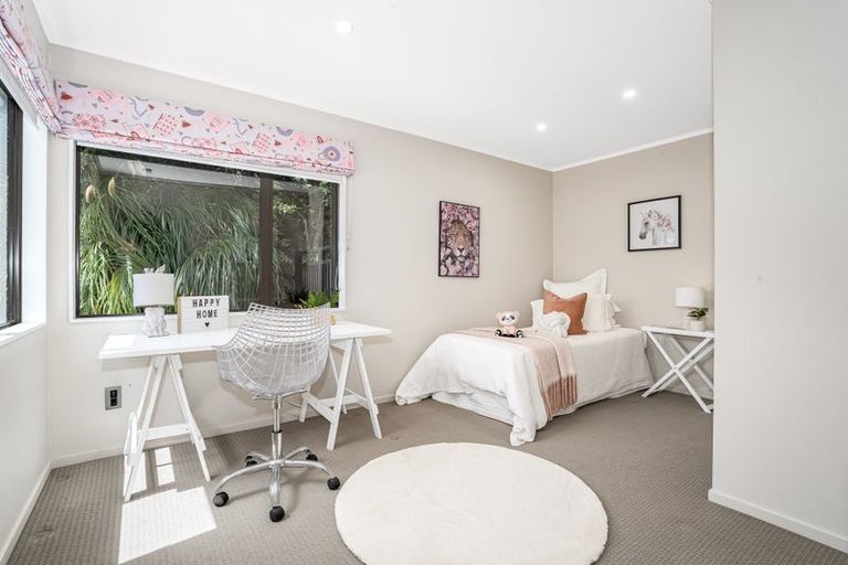 Photo of property in 37 Navigation Drive, Whitby, Porirua, 5024