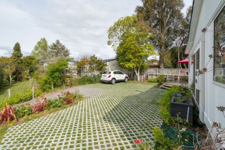 Photo of property in 49 Matuku Street, Two Mile Bay, Taupo, 3330