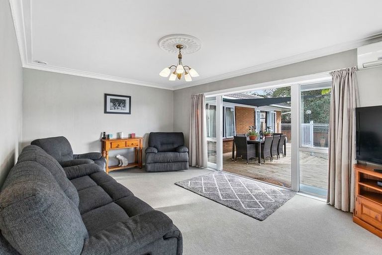 Photo of property in 9 Halcyon Place, Papatoetoe, Auckland, 2025