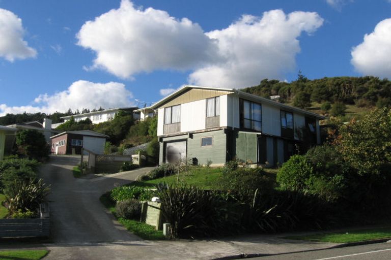 Photo of property in 83 Parkway, Wainuiomata, Lower Hutt, 5014