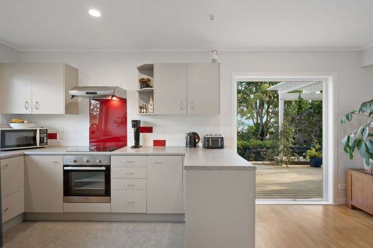 Photo of property in 1/146 Rangatira Road, Beach Haven, Auckland, 0626