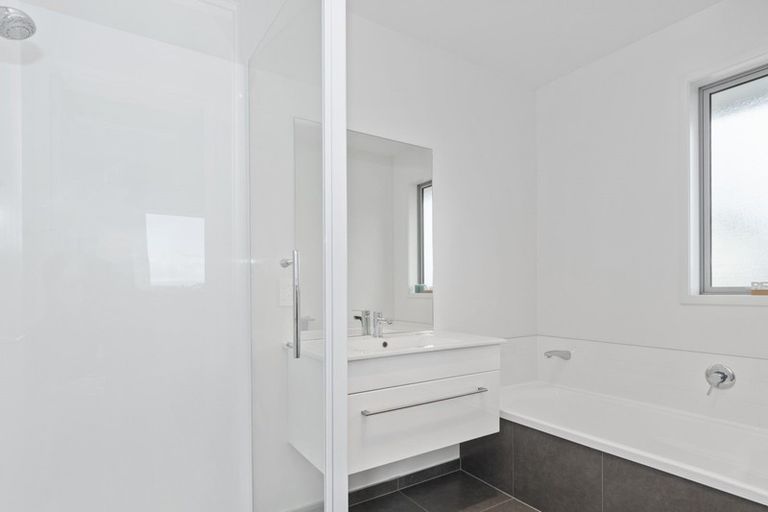 Photo of property in 10 Elena Place, Welcome Bay, Tauranga, 3112