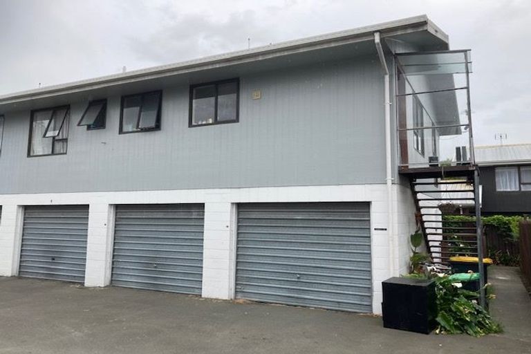 Photo of property in 2/82 Bishop Street, St Albans, Christchurch, 8014