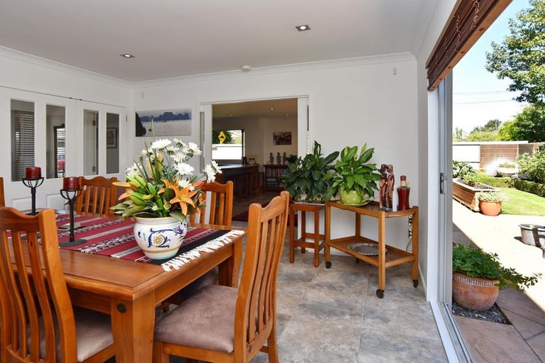 Photo of property in 42 Saint James Avenue, Papanui, Christchurch, 8053