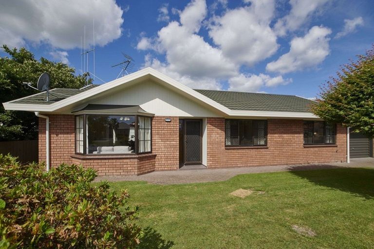 Photo of property in 148b Victoria Street, Cambridge, 3434