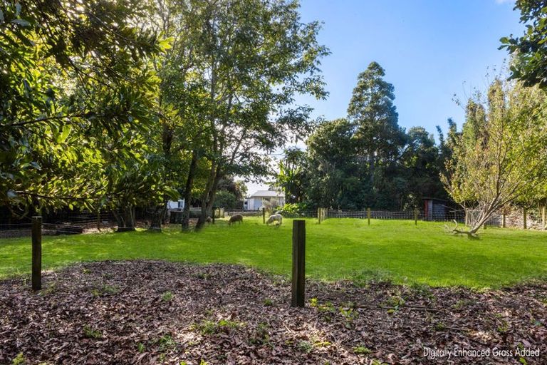 Photo of property in 255 Lwr Weld Road, Tataraimaka, New Plymouth, 4374