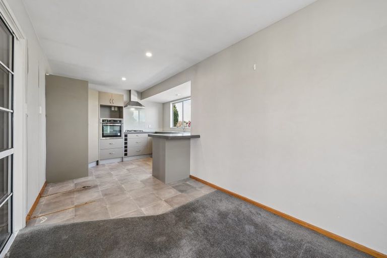 Photo of property in 1 Birdling Place, Halswell, Christchurch, 8025