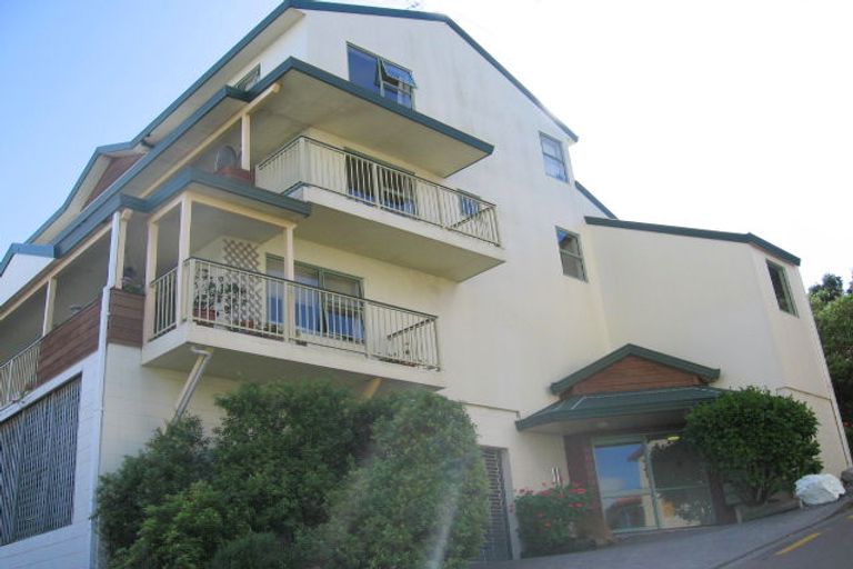 Photo of property in 29/8 Girton Terrace, Mount Cook, Wellington, 6021