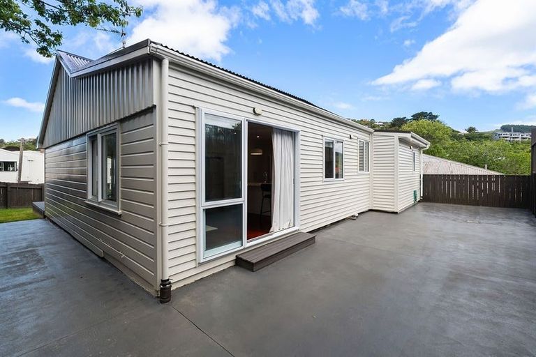 Photo of property in 3 Makara Road, Karori, Wellington, 6012