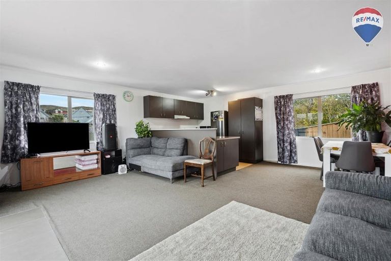 Photo of property in 20a Levant Street, Cannons Creek, Porirua, 5024