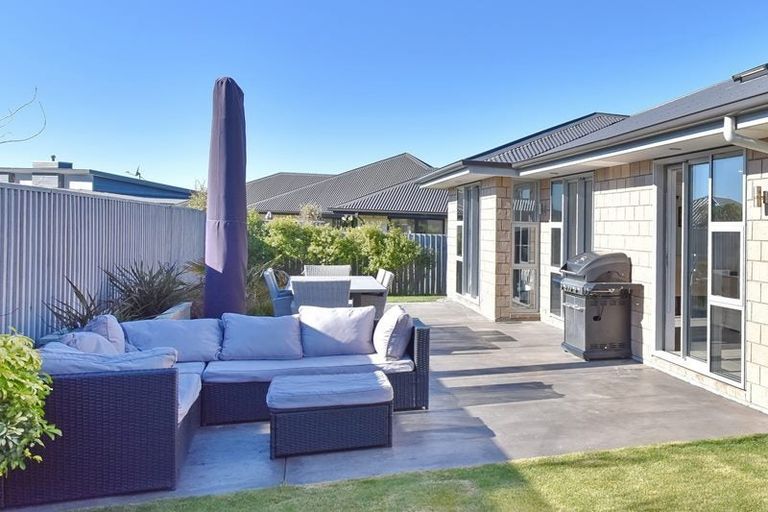 Photo of property in 7 Torrey Pines, Waimairi Beach, Christchurch, 8083