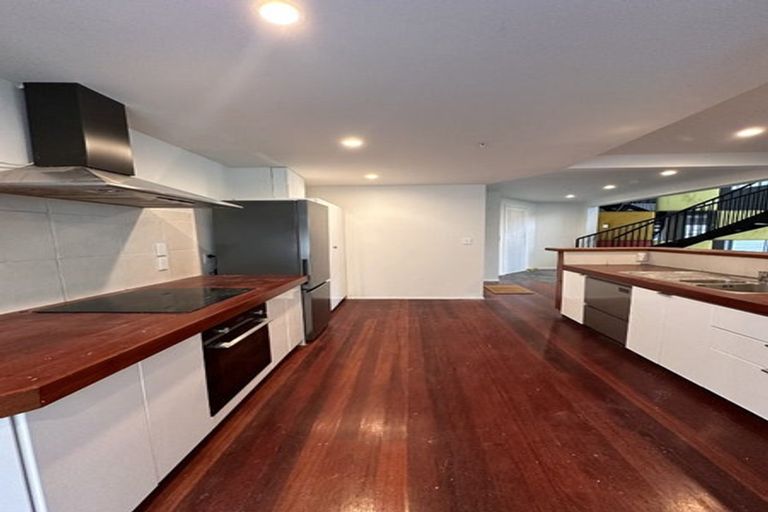 Photo of property in 6h Halleys Lane, Te Aro, Wellington, 6011
