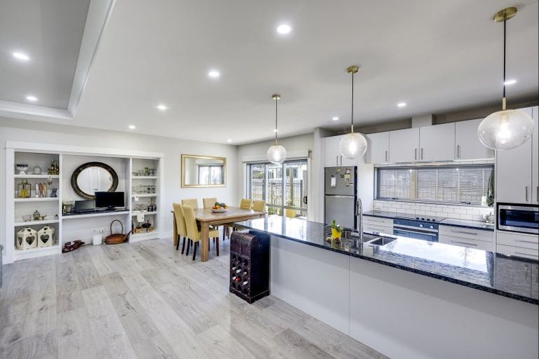 Photo of property in 2 Hurunui Drive, Te Awa, Napier, 4110