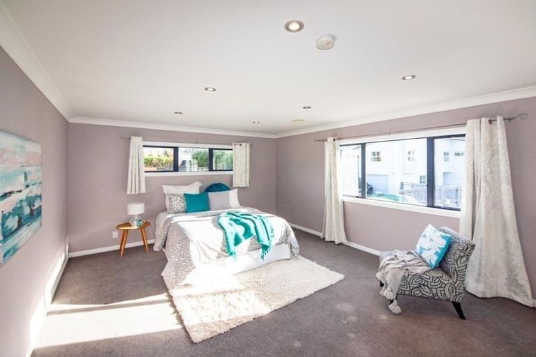 Photo of property in 20 Wantwood Grove, Churton Park, Wellington, 6037