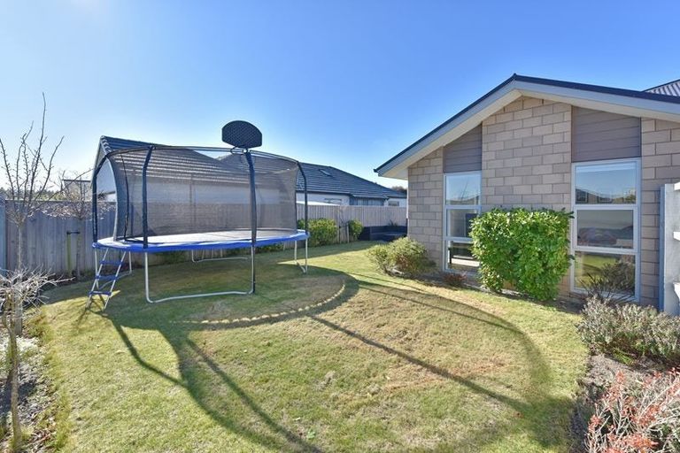 Photo of property in 7 Torrey Pines, Waimairi Beach, Christchurch, 8083