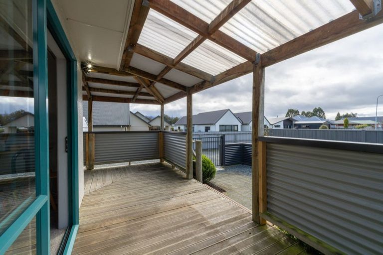 Photo of property in 22b Lawson Burrows Crescent, Te Anau, 9600