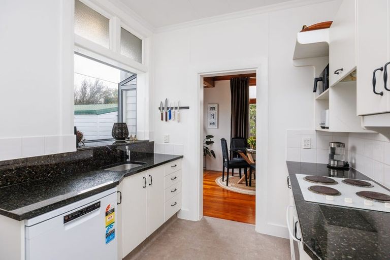 Photo of property in 25 Argyle Avenue, Takaro, Palmerston North, 4410