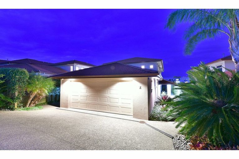 Photo of property in 2/126 Whangaparaoa Road, Red Beach, 0932