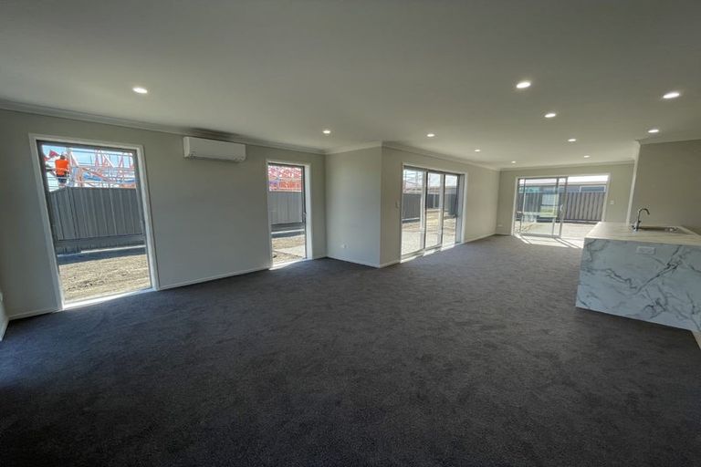 Photo of property in 16 Whangaehu Place, Te Awa, Napier, 4110