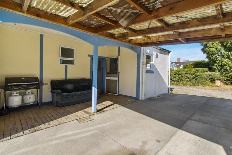 Photo of property in 2 Point Bush Road, Waimate, 7924